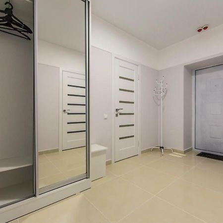 Apartments Kiev エクステリア 写真