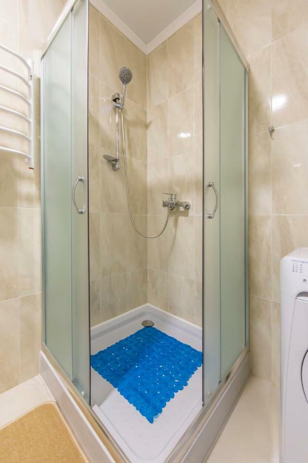 Apartments Kiev エクステリア 写真