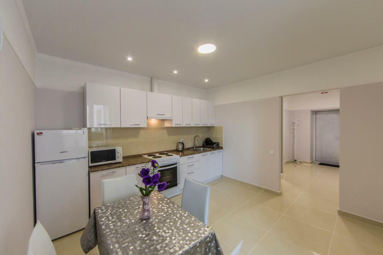 Apartments Kiev エクステリア 写真